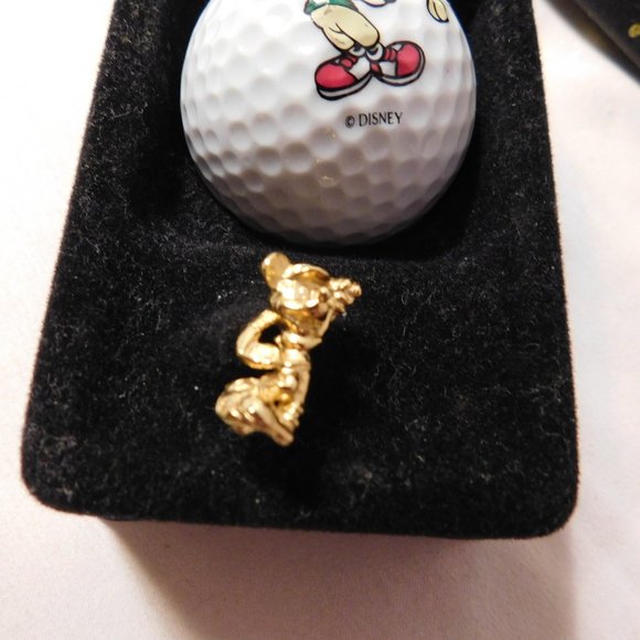 Vintage Club de Golf Mickey Mouse Golf Ball and Tie Tack Pin - Picture 2 of 8